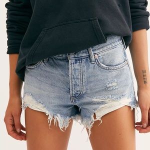 FREE PEOPLE SHORTS *NEVER WORN*